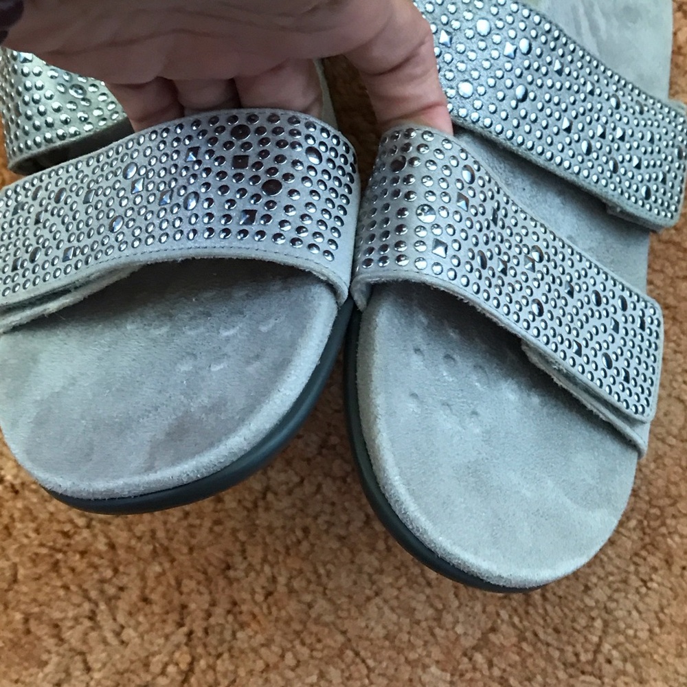 Vionic Samoa Gray Metallic Silver Adjustable Stra… - image 4